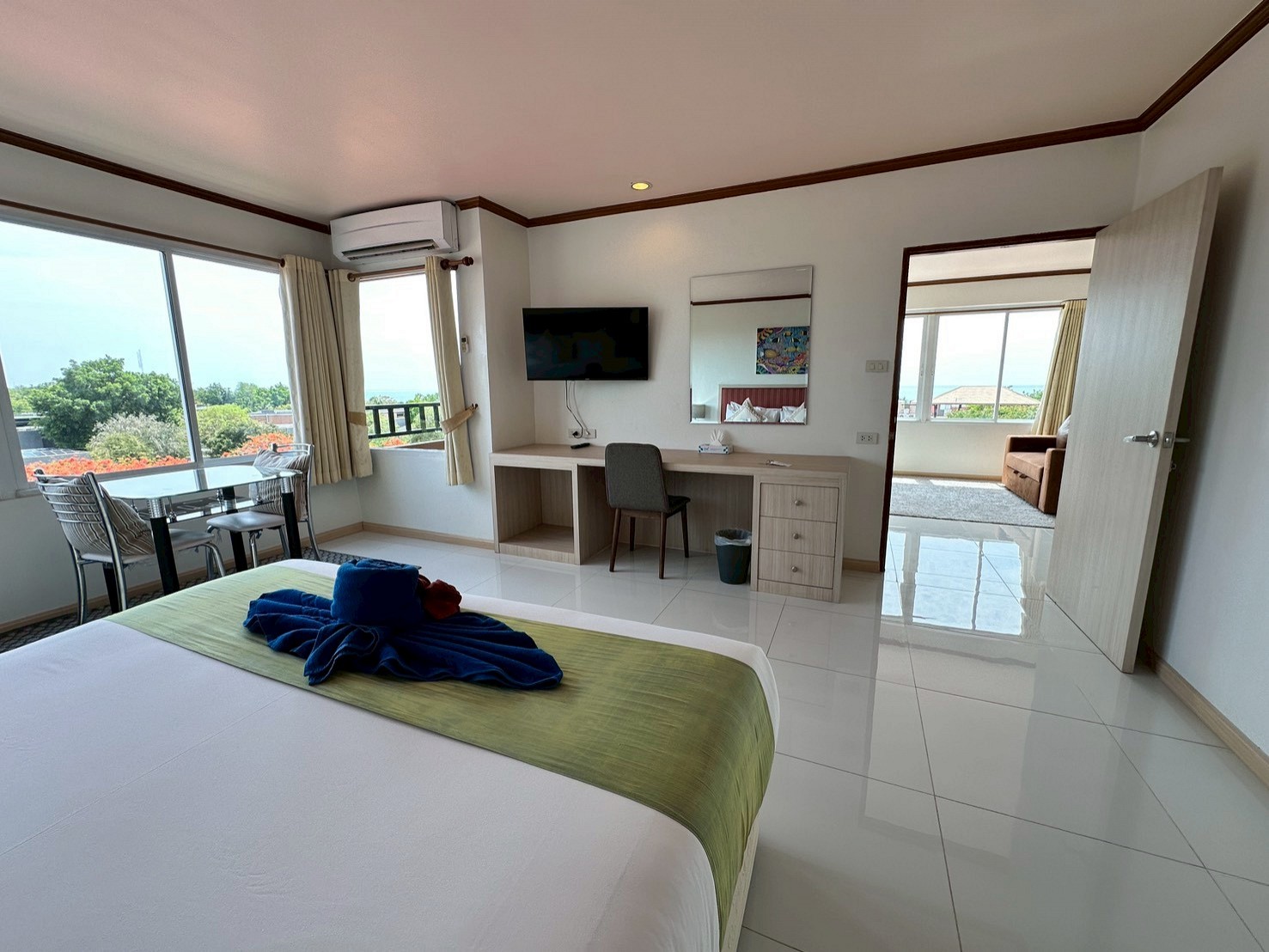 Junior Suite with Sea View Room