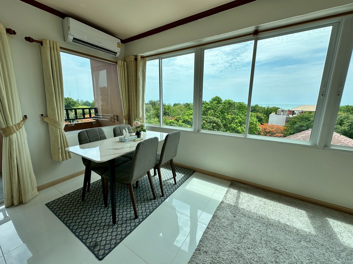 Junior Suite with Sea View Room